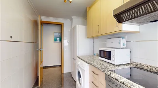 Rooms in Valencia Algirós - photo 7