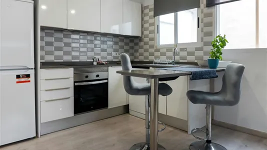 Apartments in Valencia L'Eixample - photo 5