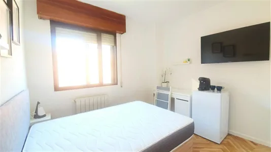 Rooms in Madrid San Blas - photo 1