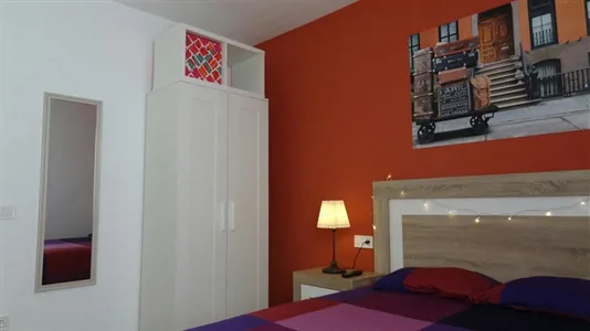 Rooms in Oviedo - photo 3