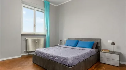 Room for rent in Buccinasco, Lombardia