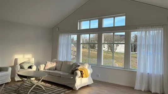 Houses in Härryda - photo 8