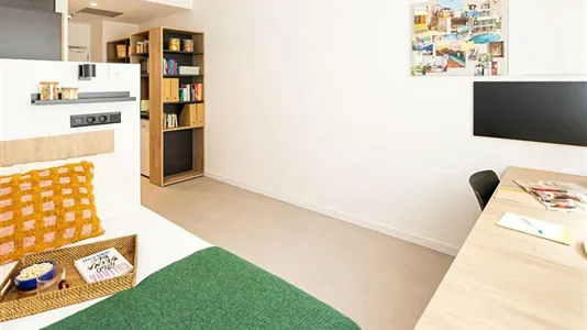 Apartments in Los Bermejales - photo 6