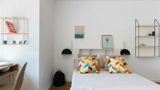 Rooms in Barcelona Les Corts - photo 4