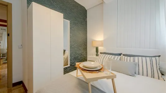 Rooms in Madrid Retiro - photo 2