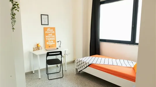 Rooms in Cagliari - photo 2