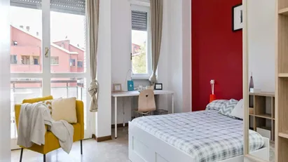 Room for rent in Buccinasco, Lombardia