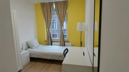 Rooms in Charleroi - photo 1