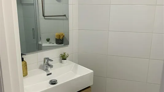 Rooms in Moncada - photo 10