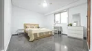 Room for rent, Valencia Extramurs, Valencia (region), &lt;span class=&quot;blurred street&quot; onclick=&quot;ProcessAdRequest(14257318)&quot;&gt;&lt;span class=&quot;hint&quot;&gt;See streetname&lt;/span&gt;[xxxxxxxxxxxxx]&lt;/span&gt;