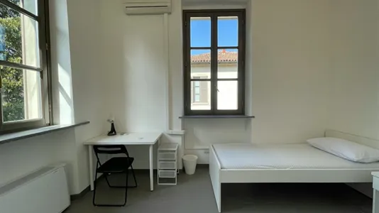 Rooms in Milano Zona 8 - Fiera, Gallaratese, Quarto Oggiaro - photo 9
