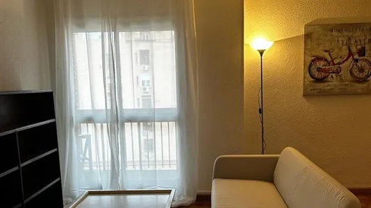 Rooms in Madrid Retiro - photo 8