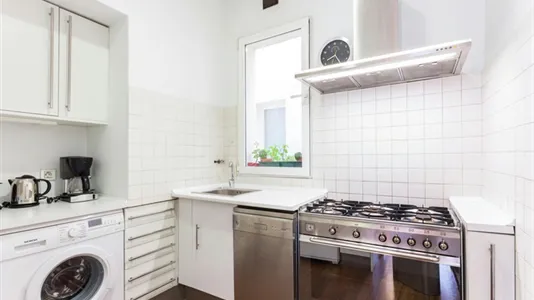 Apartments in Madrid Chamberí - photo 4