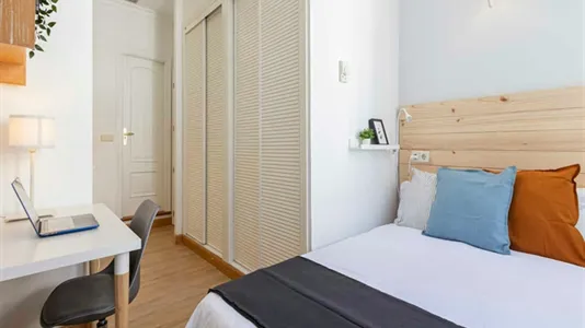 Rooms in Madrid Centro - photo 6