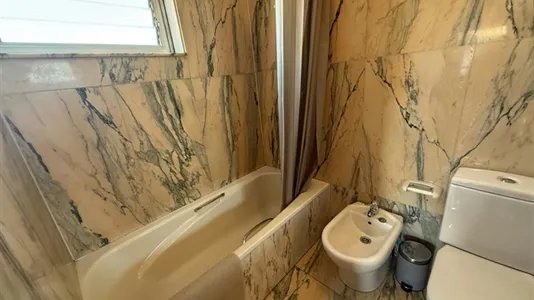 Rooms in Madrid Retiro - photo 8
