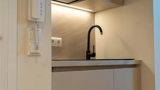 Apartments in Location is not specified - photo 9