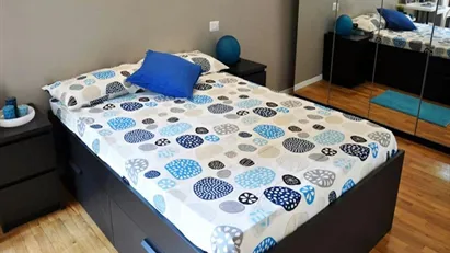 Room for rent in Milano Zona 2 - Stazione Centrale, Gorla, Turro, Greco, Crescenzago, Milan