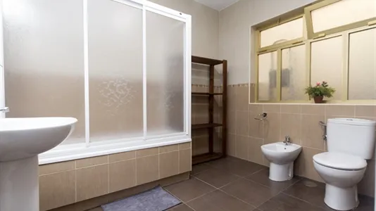 Rooms in Málaga - photo 10