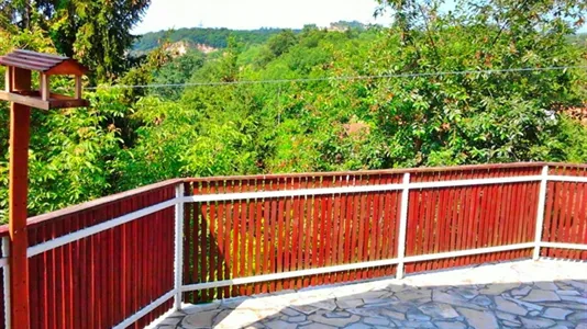 Houses in Miskolci - photo 3