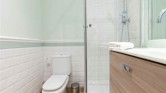 Rooms in Madrid Centro - photo 7