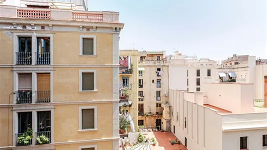 Apartments in Barcelona Ciutat Vella - photo 4