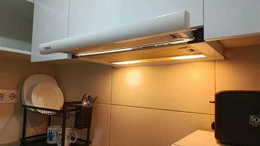 Houses in Badalona - photo 8