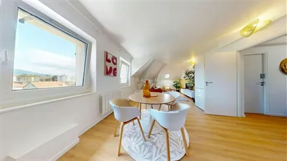 Room for rent in Saint-Julien-en-Genevois, Auvergne-Rhône-Alpes