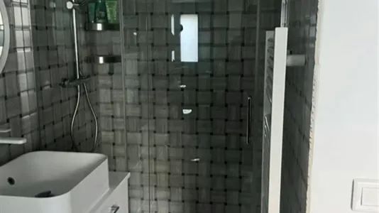 Houses in Nanterre - photo 9