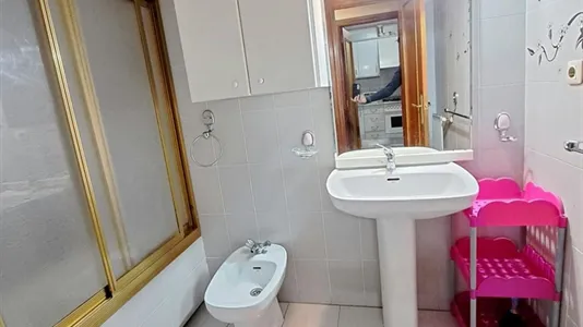 Rooms in Albacete - photo 6