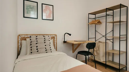 Rooms in Barcelona Gràcia - photo 2