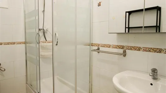 Rooms in Barcelona Eixample - photo 10