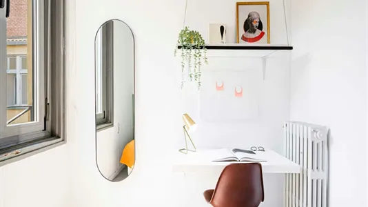 Rooms in Madrid Centro - photo 5