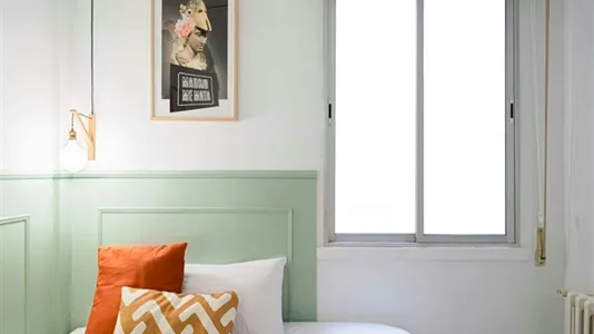 Rooms in Madrid Centro - photo 4
