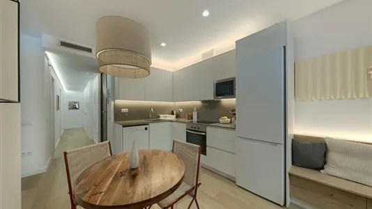 Apartments in Barcelona Eixample - photo 9