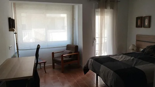 Rooms in Murcia - photo 2