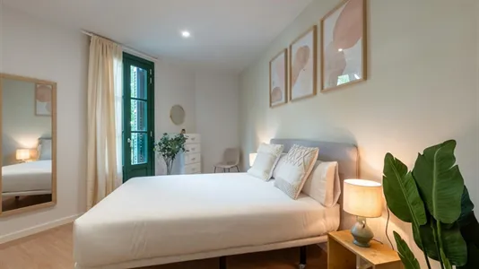 Apartments in Barcelona Eixample - photo 6