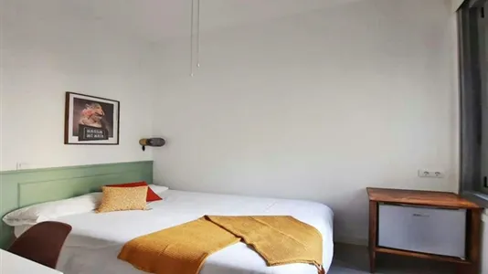 Rooms in Madrid Centro - photo 1