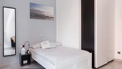 Room for rent in Corsico, Lombardia