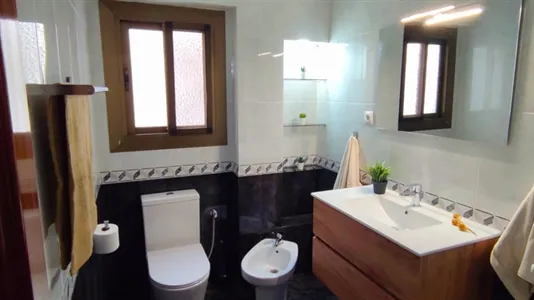 Rooms in Tarragona - photo 9