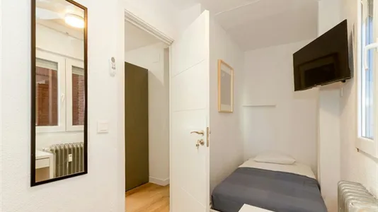 Rooms in Alcalá de Henares - photo 4