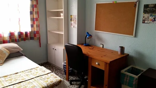 Rooms in Murcia - photo 4