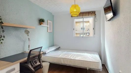 Rooms in Valencia Camins al Grau - photo 2