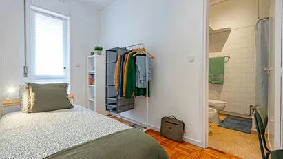 Room for rent in Porto (Distrito)