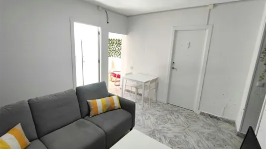 Rooms in Granada - photo 4