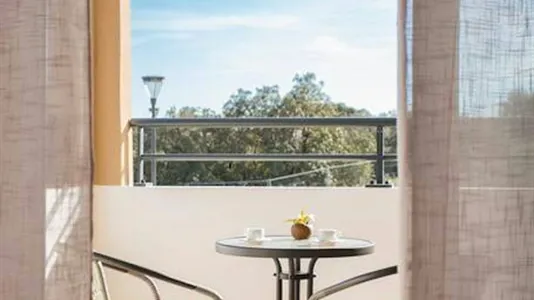 Apartments in Nîmes - photo 2