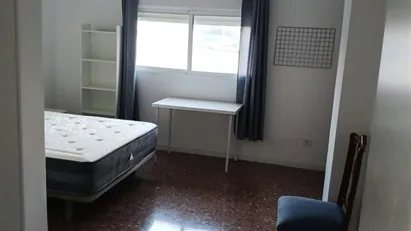 Room for rent in la Fontsanta, Comunidad Valenciana