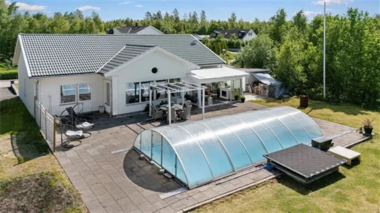 Houses in Nykvarn - photo 2