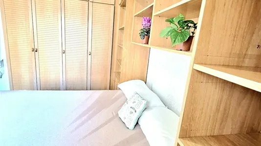 Rooms in Barcelona Sants-Montjuïc - photo 7