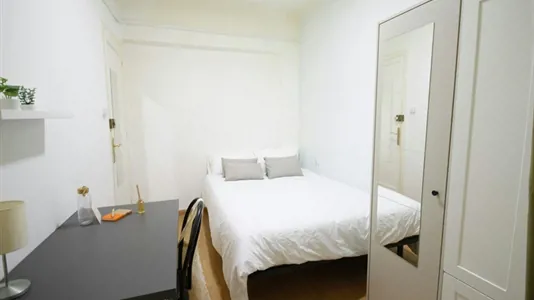 Rooms in Barcelona Sant Andreu - photo 1