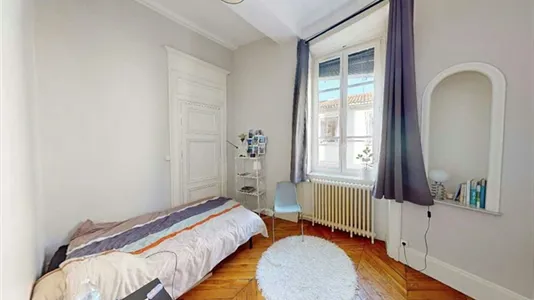 Rooms in Lyon - photo 2